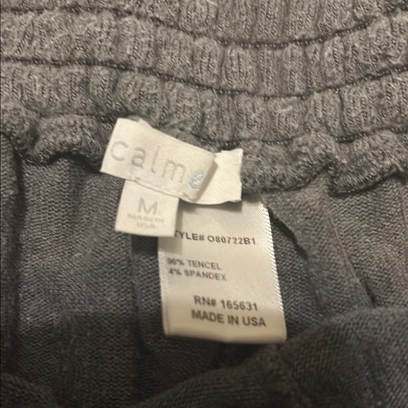 Johnny Was Calme Gray Athletic Shorts with Soft Cotton Blend - Picture 2 of 4